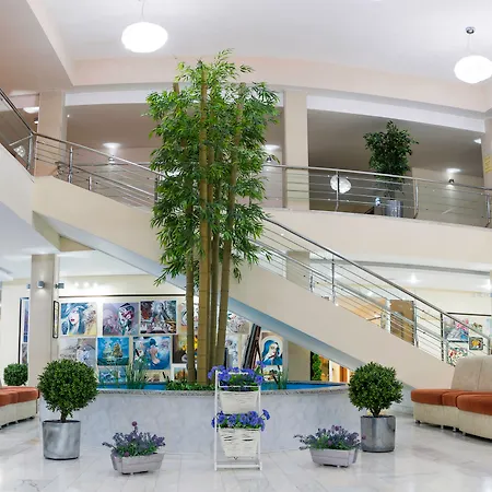 Paradiso מלון